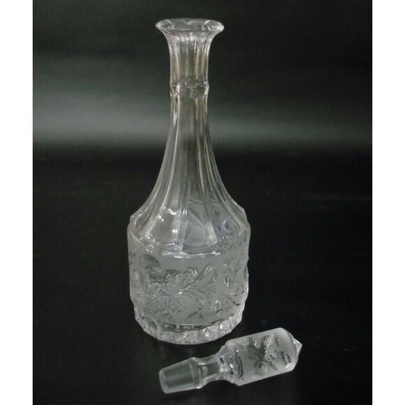 VTG Cut Glass DECANTER w/ STOPPER Orchid Flower Designs 15" Wine Liquor Bottle! - Picture 1 of 4
